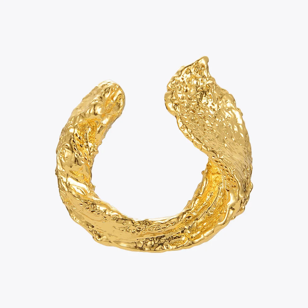 Golden Texture Ear Cuff