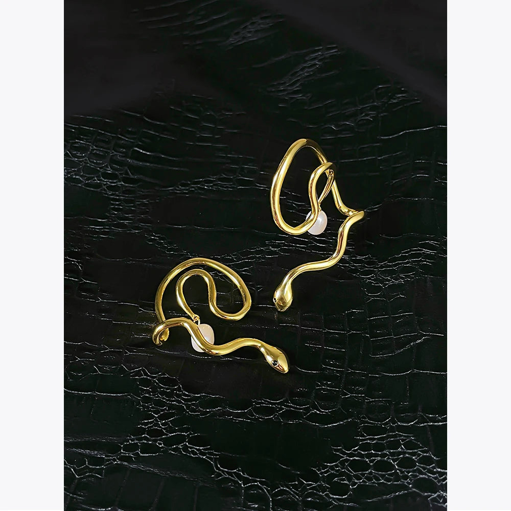 Snake Natural Pearl Ear Cuff